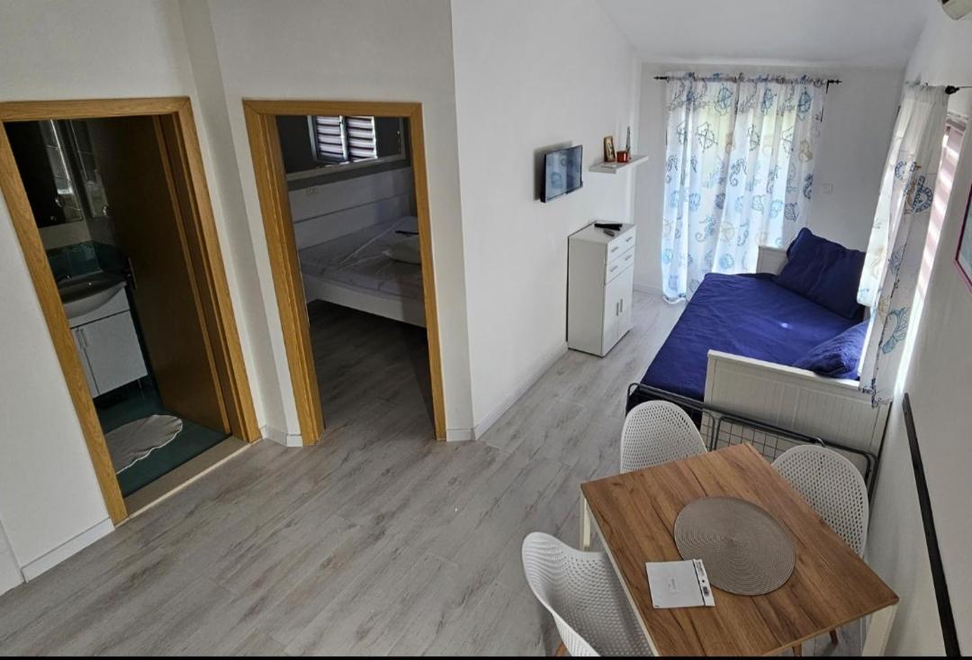 Apartmani Alma Podgora Kültér fotó