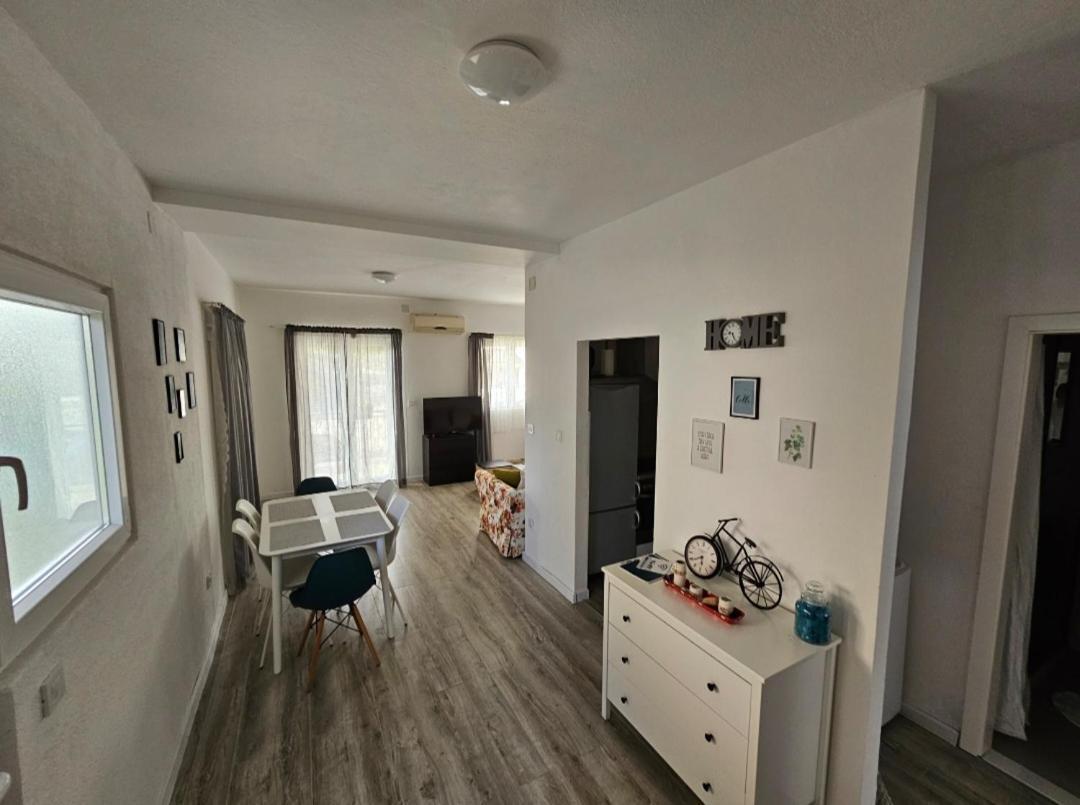 Apartmani Alma Podgora Kültér fotó